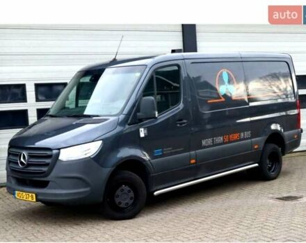Серый Мерседес Sprinter, объемом двигателя 2.2 л и пробегом 316 тыс. км за 34500 $, фото 119 на Automoto.ua