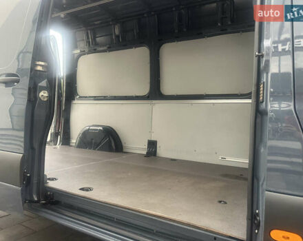 Серый Мерседес Sprinter, объемом двигателя 2.2 л и пробегом 77 тыс. км за 26000 $, фото 13 на Automoto.ua