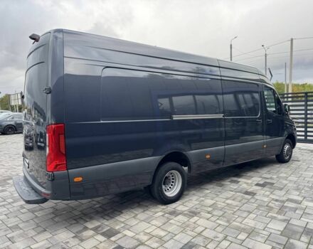 Серый Мерседес Sprinter, объемом двигателя 3 л и пробегом 93 тыс. км за 74900 $, фото 2 на Automoto.ua