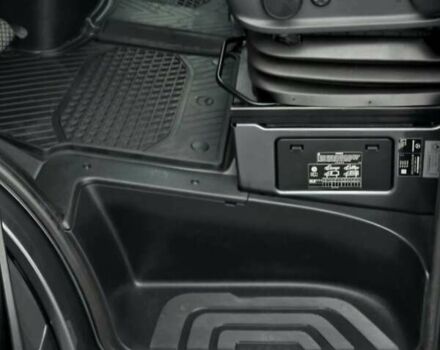 Серый Мерседес Sprinter, объемом двигателя 2.2 л и пробегом 316 тыс. км за 34500 $, фото 67 на Automoto.ua