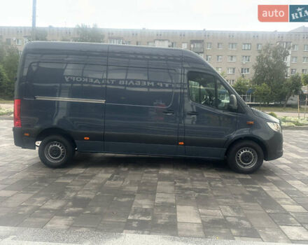 Серый Мерседес Sprinter, объемом двигателя 2.2 л и пробегом 77 тыс. км за 26000 $, фото 1 на Automoto.ua