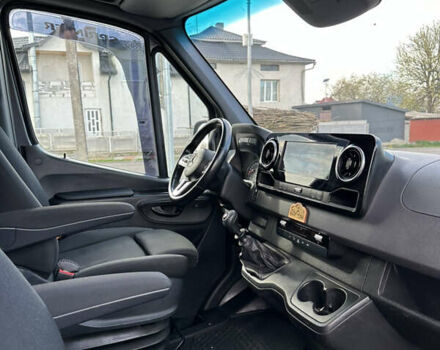 Сірий Мерседес Sprinter, об'ємом двигуна 3 л та пробігом 242 тис. км за 48317 $, фото 31 на Automoto.ua