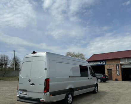 Серый Мерседес Sprinter, объемом двигателя 2.99 л и пробегом 321 тыс. км за 56909 $, фото 5 на Automoto.ua