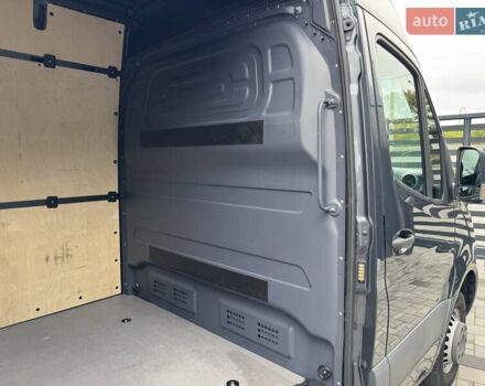 Серый Мерседес Sprinter, объемом двигателя 3 л и пробегом 94 тыс. км за 74900 $, фото 32 на Automoto.ua