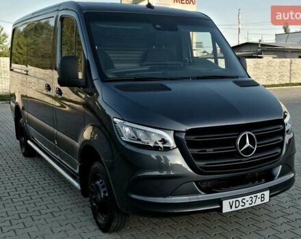 Серый Мерседес Sprinter, объемом двигателя 2.2 л и пробегом 316 тыс. км за 34500 $, фото 11 на Automoto.ua