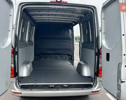 Серый Мерседес Sprinter, объемом двигателя 2.2 л и пробегом 315 тыс. км за 27400 $, фото 20 на Automoto.ua