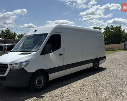 Серый Мерседес Sprinter, объемом двигателя 0 л и пробегом 200 тыс. км за 27939 $, фото 1 на Automoto.ua