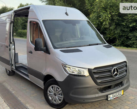 Серый Мерседес Sprinter, объемом двигателя 2.14 л и пробегом 220 тыс. км за 29815 $, фото 4 на Automoto.ua