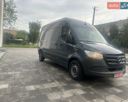 Серый Мерседес Sprinter, объемом двигателя 2.2 л и пробегом 77 тыс. км за 26000 $, фото 5 на Automoto.ua