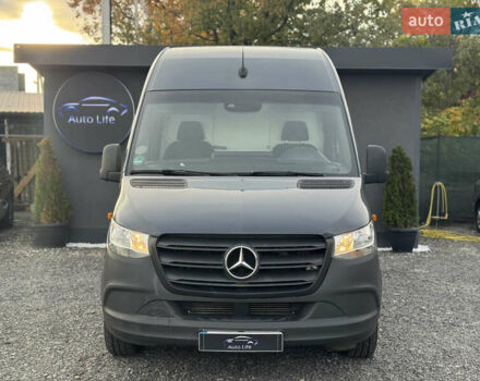 Серый Мерседес Sprinter, объемом двигателя 2.14 л и пробегом 72 тыс. км за 31999 $, фото 1 на Automoto.ua