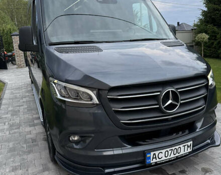 Серый Мерседес Sprinter, объемом двигателя 2.2 л и пробегом 263 тыс. км за 47000 $, фото 3 на Automoto.ua