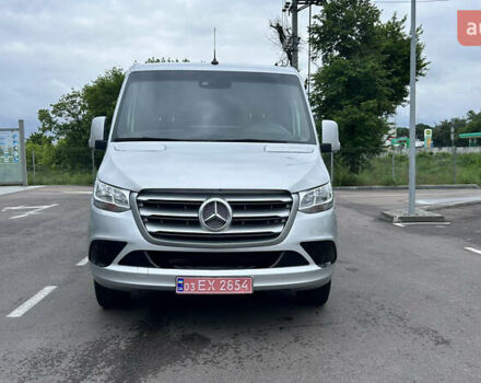 Серый Мерседес Sprinter, объемом двигателя 2.2 л и пробегом 315 тыс. км за 27400 $, фото 3 на Automoto.ua