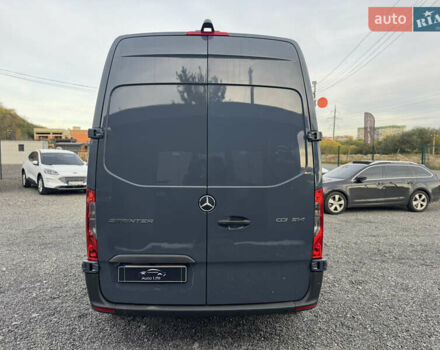 Серый Мерседес Sprinter, объемом двигателя 2.14 л и пробегом 72 тыс. км за 31999 $, фото 5 на Automoto.ua