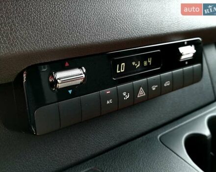 Серый Мерседес Sprinter, объемом двигателя 2.2 л и пробегом 316 тыс. км за 34500 $, фото 77 на Automoto.ua