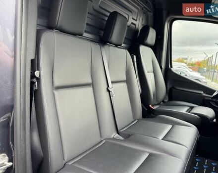 Серый Мерседес Sprinter, объемом двигателя 3 л и пробегом 94 тыс. км за 74900 $, фото 34 на Automoto.ua