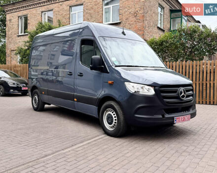 Серый Мерседес Sprinter, объемом двигателя 0 л и пробегом 70 тыс. км за 19700 $, фото 3 на Automoto.ua