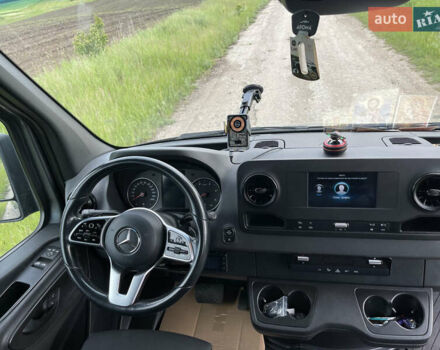 Сірий Мерседес Sprinter, об'ємом двигуна 2.99 л та пробігом 182 тис. км за 59506 $, фото 19 на Automoto.ua