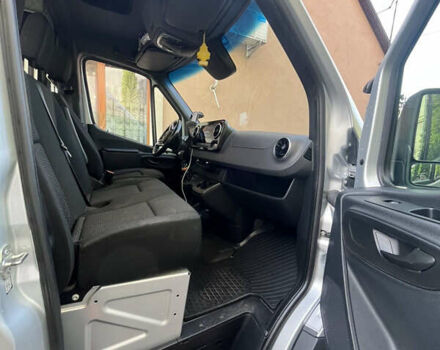 Серый Мерседес Sprinter, объемом двигателя 2.2 л и пробегом 450 тыс. км за 38500 $, фото 13 на Automoto.ua