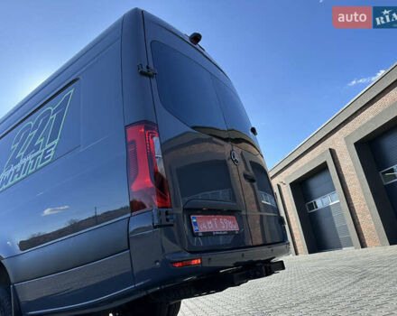Серый Мерседес Sprinter, объемом двигателя 2.99 л и пробегом 154 тыс. км за 57500 $, фото 12 на Automoto.ua
