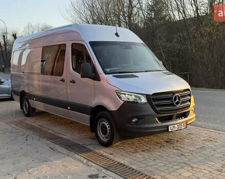 Серый Мерседес Sprinter, объемом двигателя 1.95 л и пробегом 299 тыс. км за 33083 $, фото 82 на Automoto.ua