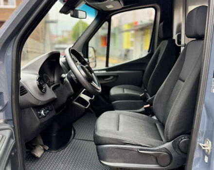 Серый Мерседес Sprinter, объемом двигателя 0 л и пробегом 35 тыс. км за 17995 $, фото 10 на Automoto.ua