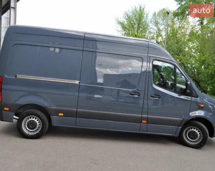 Серый Мерседес Sprinter, объемом двигателя 2.14 л и пробегом 137 тыс. км за 31000 $, фото 6 на Automoto.ua