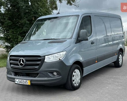 Серый Мерседес Sprinter, объемом двигателя 2.2 л и пробегом 241 тыс. км за 22900 $, фото 9 на Automoto.ua