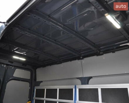 Серый Мерседес Sprinter, объемом двигателя 2.14 л и пробегом 137 тыс. км за 31000 $, фото 40 на Automoto.ua