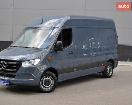 Серый Мерседес Sprinter, объемом двигателя 2.14 л и пробегом 137 тыс. км за 31000 $, фото 1 на Automoto.ua