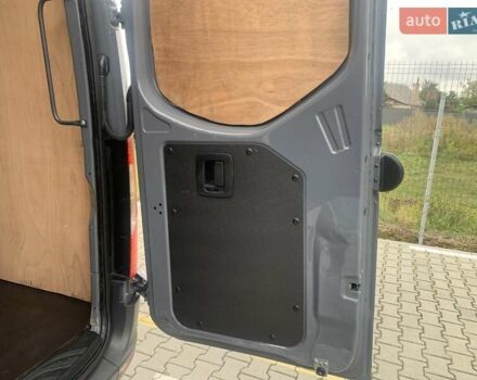 Серый Мерседес Sprinter, объемом двигателя 20 л и пробегом 187 тыс. км за 29500 $, фото 32 на Automoto.ua