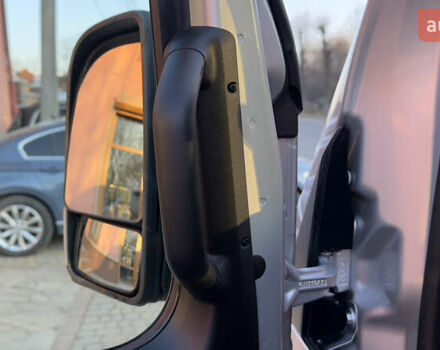 Серый Мерседес Sprinter, объемом двигателя 1.95 л и пробегом 299 тыс. км за 33083 $, фото 126 на Automoto.ua