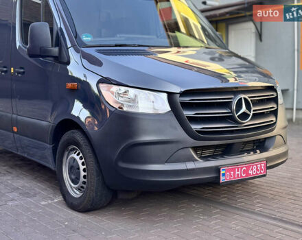 Серый Мерседес Sprinter, объемом двигателя 2.2 л и пробегом 88 тыс. км за 24997 $, фото 1 на Automoto.ua