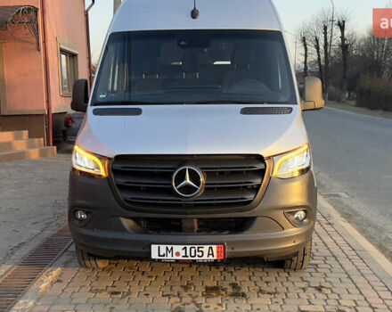 Серый Мерседес Sprinter, объемом двигателя 1.95 л и пробегом 299 тыс. км за 33083 $, фото 88 на Automoto.ua