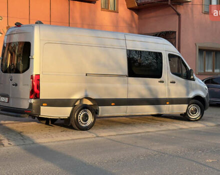 Серый Мерседес Sprinter, объемом двигателя 1.95 л и пробегом 299 тыс. км за 33083 $, фото 21 на Automoto.ua