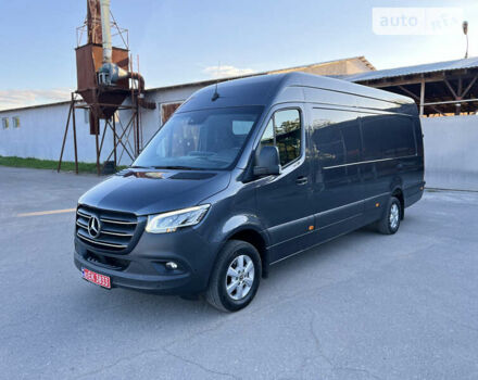 Серый Мерседес Sprinter, объемом двигателя 1.95 л и пробегом 200 тыс. км за 46500 $, фото 1 на Automoto.ua