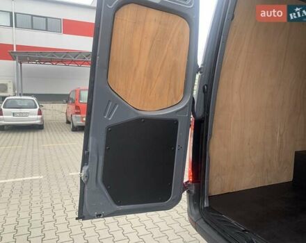 Серый Мерседес Sprinter, объемом двигателя 20 л и пробегом 187 тыс. км за 29500 $, фото 33 на Automoto.ua