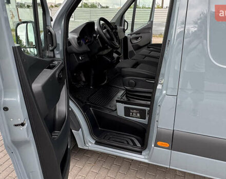 Серый Мерседес Sprinter, объемом двигателя 2.2 л и пробегом 241 тыс. км за 22900 $, фото 13 на Automoto.ua