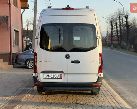 Серый Мерседес Sprinter, объемом двигателя 1.95 л и пробегом 299 тыс. км за 33083 $, фото 28 на Automoto.ua