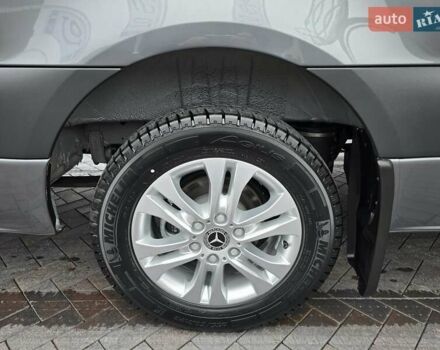 Серый Мерседес Sprinter, объемом двигателя 2.99 л и пробегом 1 тыс. км за 120452 $, фото 30 на Automoto.ua