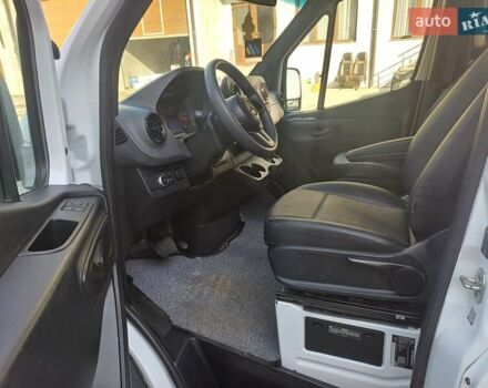 Серый Мерседес Sprinter, объемом двигателя 2.99 л и пробегом 100 тыс. км за 46285 $, фото 31 на Automoto.ua