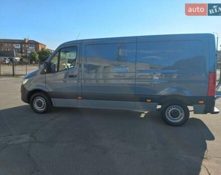 Серый Мерседес Sprinter, объемом двигателя 1.95 л и пробегом 264 тыс. км за 25200 $, фото 2 на Automoto.ua