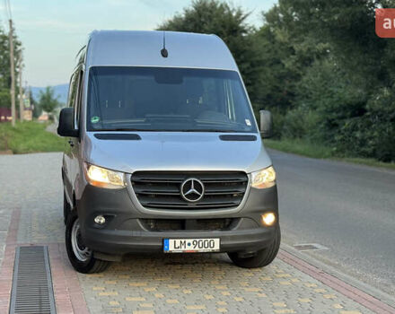 Серый Мерседес Sprinter, объемом двигателя 1.95 л и пробегом 216 тыс. км за 29300 $, фото 3 на Automoto.ua