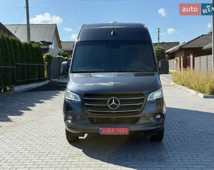 Серый Мерседес Sprinter, объемом двигателя 2 л и пробегом 234 тыс. км за 38900 $, фото 1 на Automoto.ua