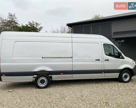 Серый Мерседес Sprinter, объемом двигателя 2.08 л и пробегом 95 тыс. км за 33250 $, фото 11 на Automoto.ua
