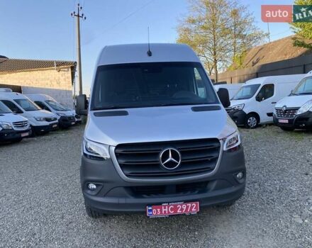 Серый Мерседес Sprinter, объемом двигателя 2.08 л и пробегом 98 тыс. км за 32999 $, фото 3 на Automoto.ua