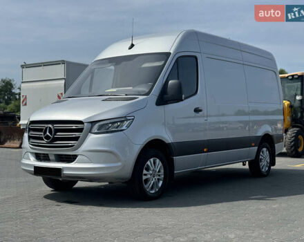 Серый Мерседес Sprinter, объемом двигателя 2 л и пробегом 13 тыс. км за 47301 $, фото 3 на Automoto.ua