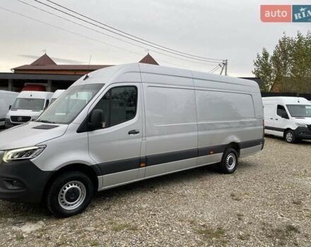 Серый Мерседес Sprinter, объемом двигателя 2.08 л и пробегом 95 тыс. км за 33250 $, фото 3 на Automoto.ua