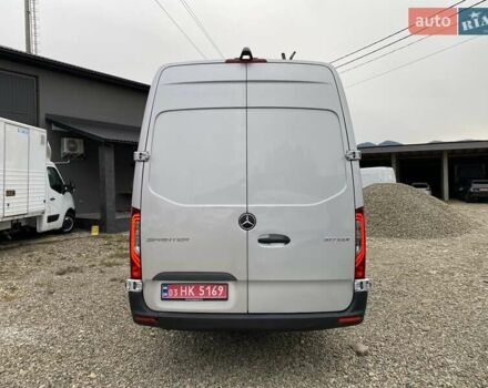 Серый Мерседес Sprinter, объемом двигателя 2.08 л и пробегом 95 тыс. км за 33250 $, фото 5 на Automoto.ua