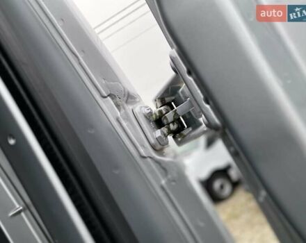 Серый Мерседес Sprinter, объемом двигателя 2.08 л и пробегом 95 тыс. км за 33250 $, фото 31 на Automoto.ua