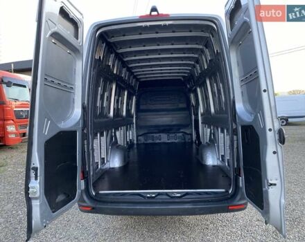 Серый Мерседес Sprinter, объемом двигателя 2.08 л и пробегом 98 тыс. км за 32999 $, фото 31 на Automoto.ua
